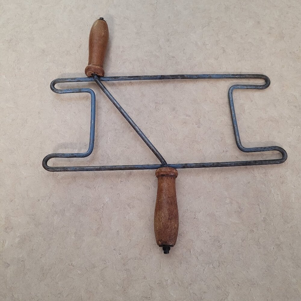 Vintage 2 Handle Clothes Line Yarn Rope Winder-Steel with Wood
